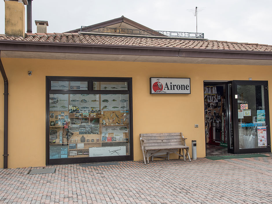 Airone-Angelgeschäft-in-Italien