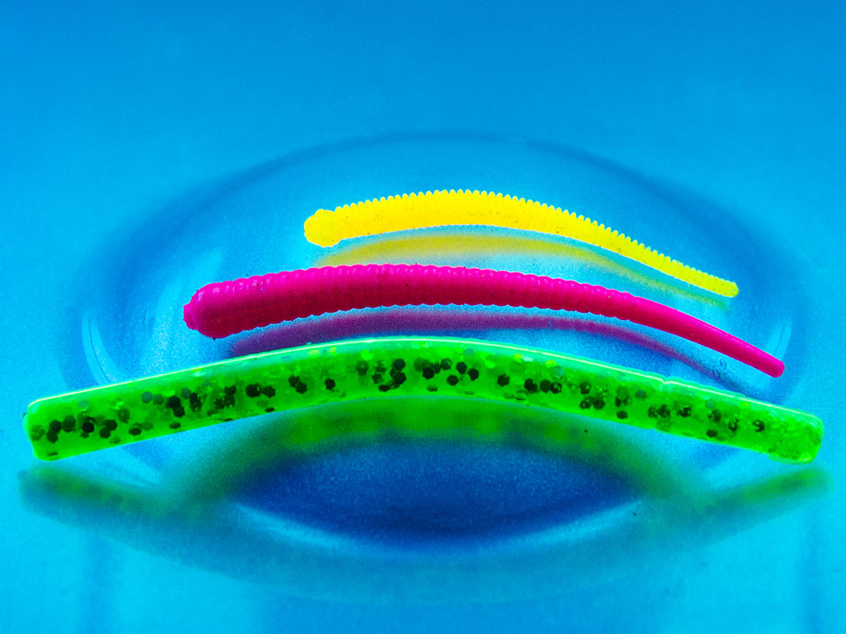 Gummikoeder-unter-UV-Licht