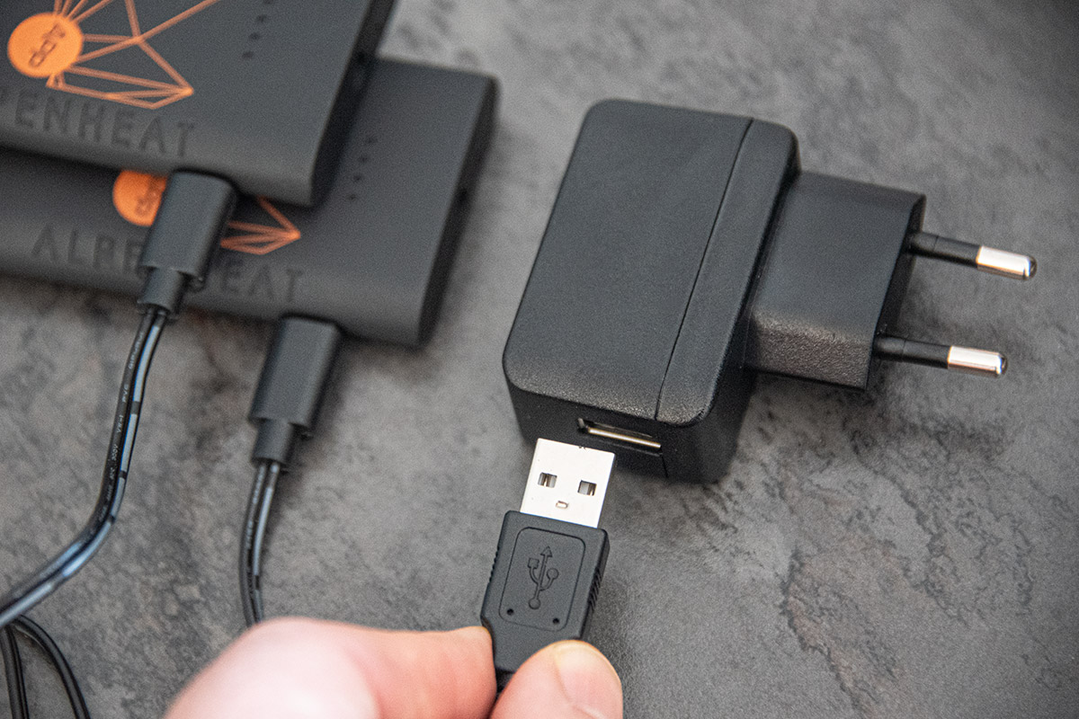 Alpenheat-Akkus-und-USB-Stecker