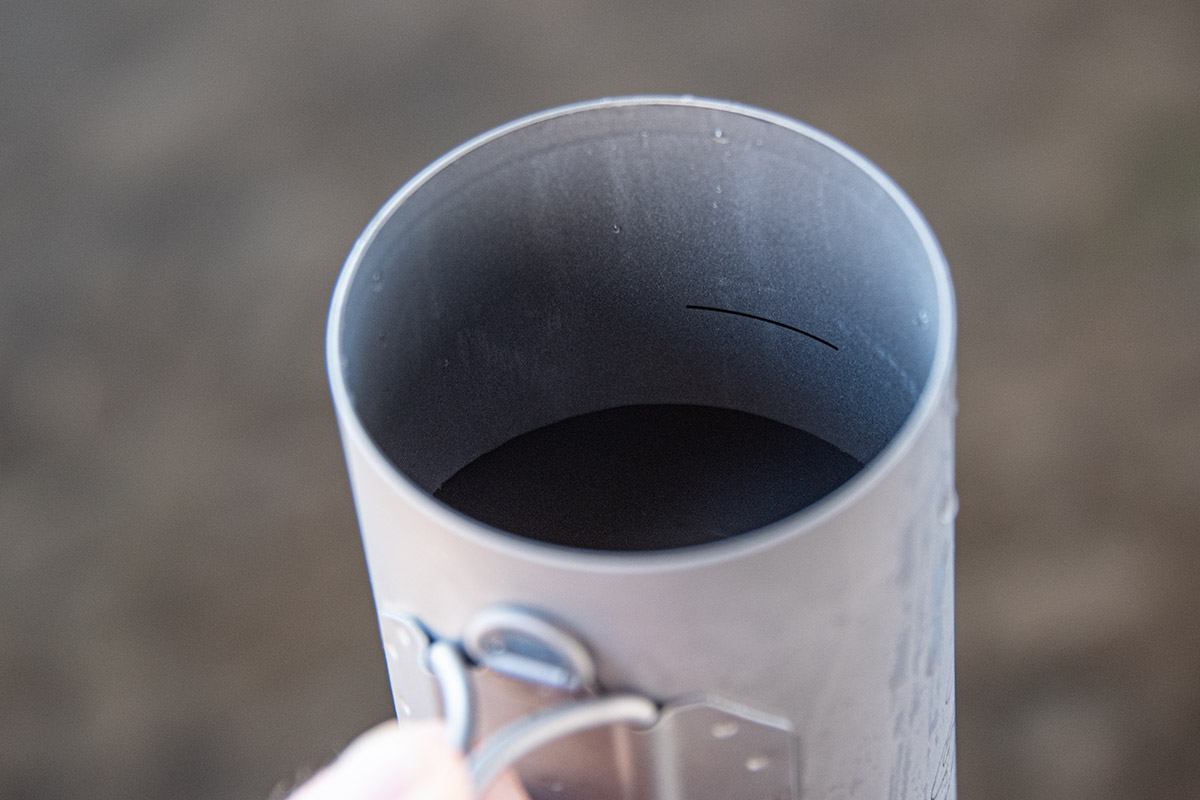 Fuellliinie-Grayls-Flasche