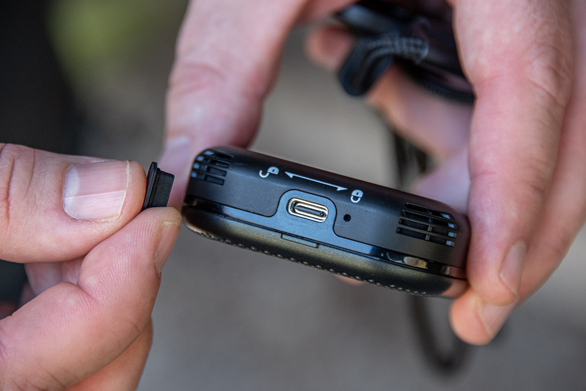 SENA-Talkie-USB-C-Port-and-Plug