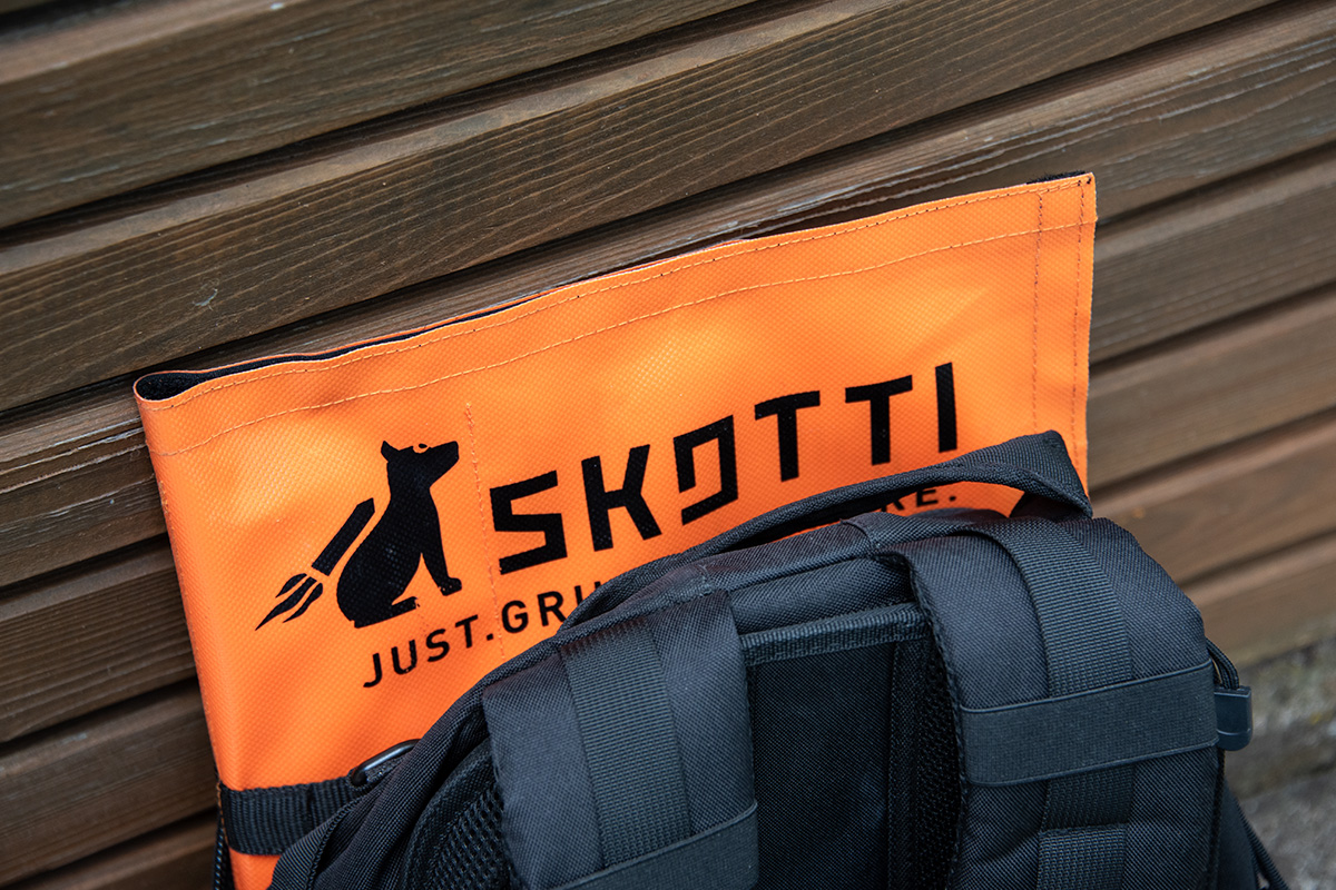 SKOTTI-Grill-im-Rucksack